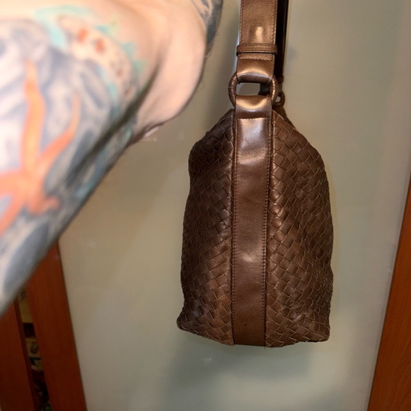 Brown Leather Woven Shoulder Bag - Picture 4 of 11